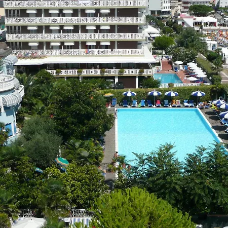 Imperial 3*
